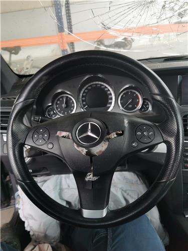 Volante Mercedes-Benz Clase E Coupe