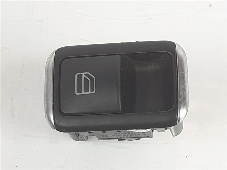 botonera puerta trasera derecha mercedes clase cla 1.8 cdi (136 cv)