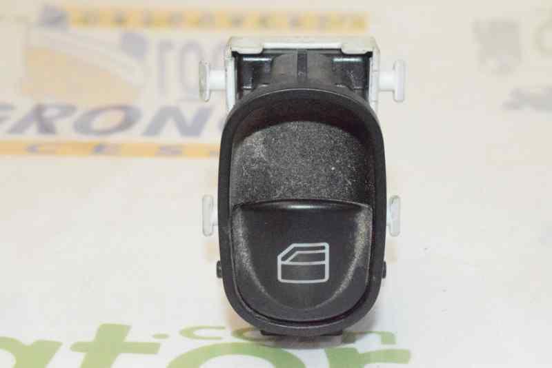 botonera puerta trasera derecha mercedes clase clk  coupe 5.0 v8 24v (306 cv)