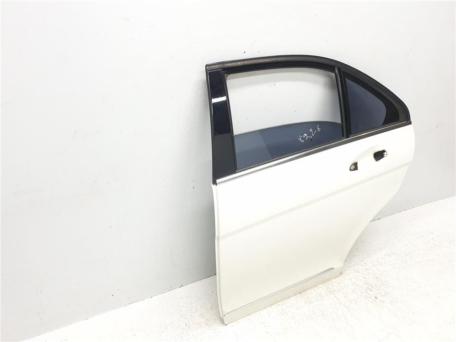 Puerta Trasera Izquierda CLASE C C