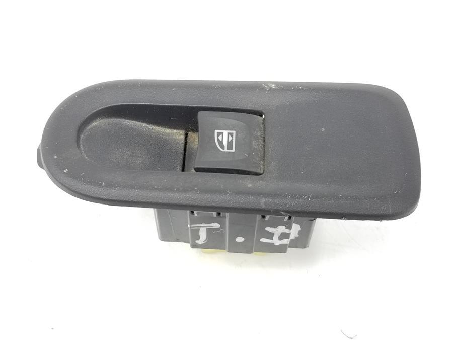 botonera puerta trasera derecha dacia duster 1.5 dci d fap (110 cv)