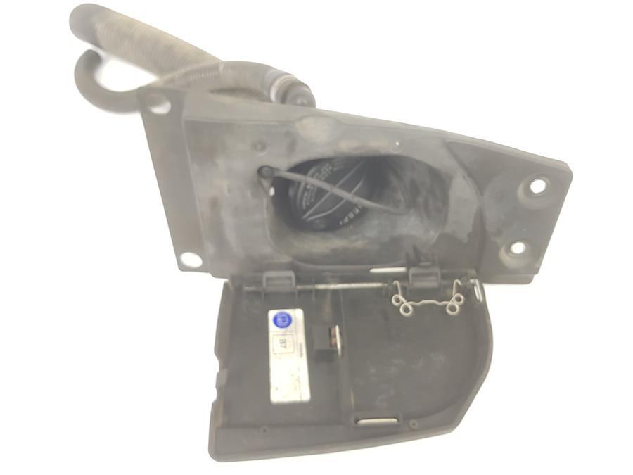 Tapa Exterior Combustible IVECO 2.3