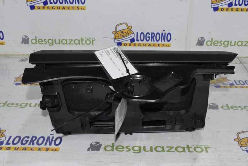 Guantera Salpicadero VOLKSWAGEN Plus