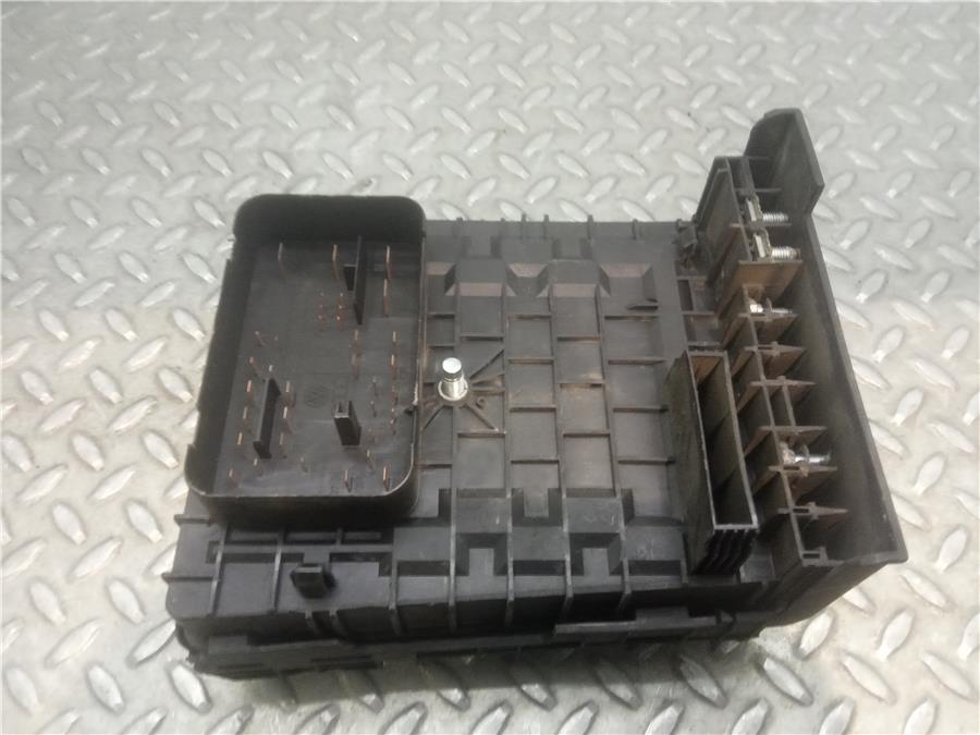 caja reles seat leon (1p1) bkd