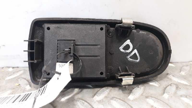 Botonera Puerta Delantera Derecha