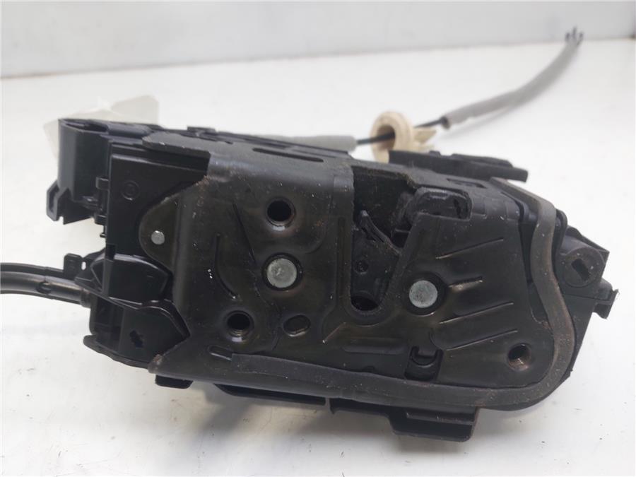 Cerradura Puerta Delantera Derecha