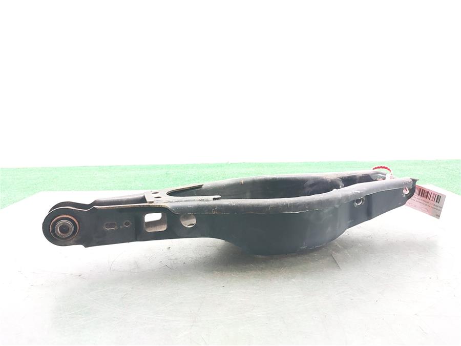 Brazo Inferior Trasero Derecho AURIS