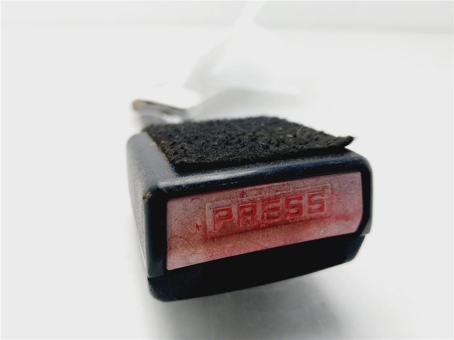anclaje cinturon delantero derecho peugeot 206 + básico