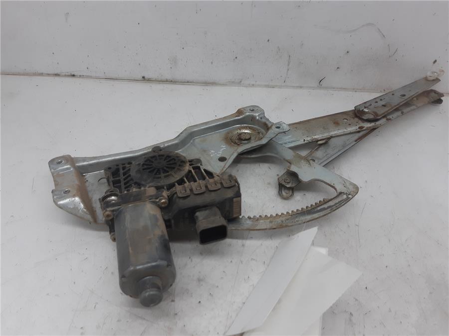 elevalunas electrico delantero derecho opel astra f berlina básico