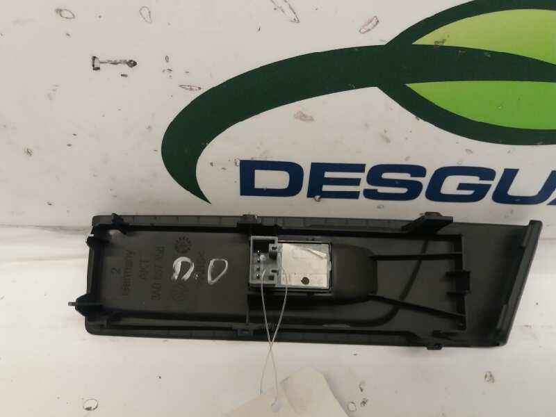 Botonera Puerta Delantera Derecha