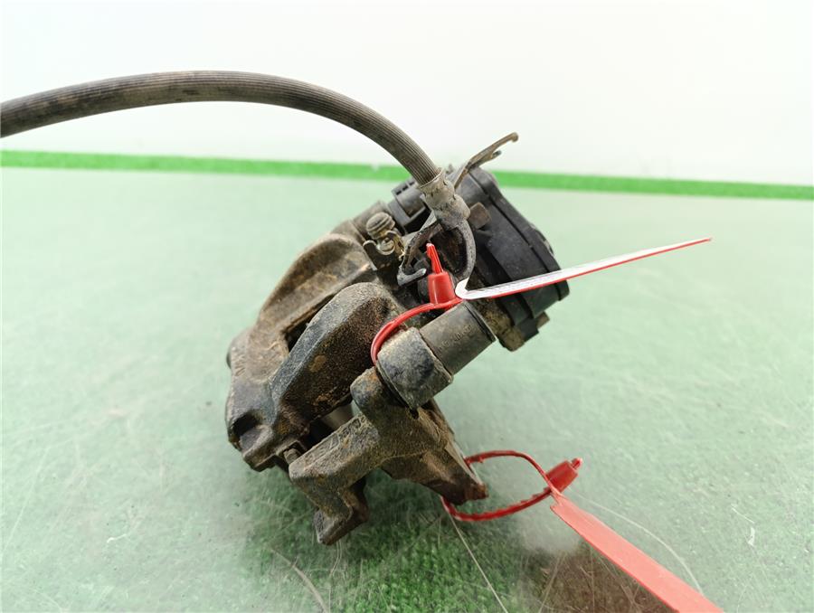 pinza freno trasero derecha jaguar e pace first edition