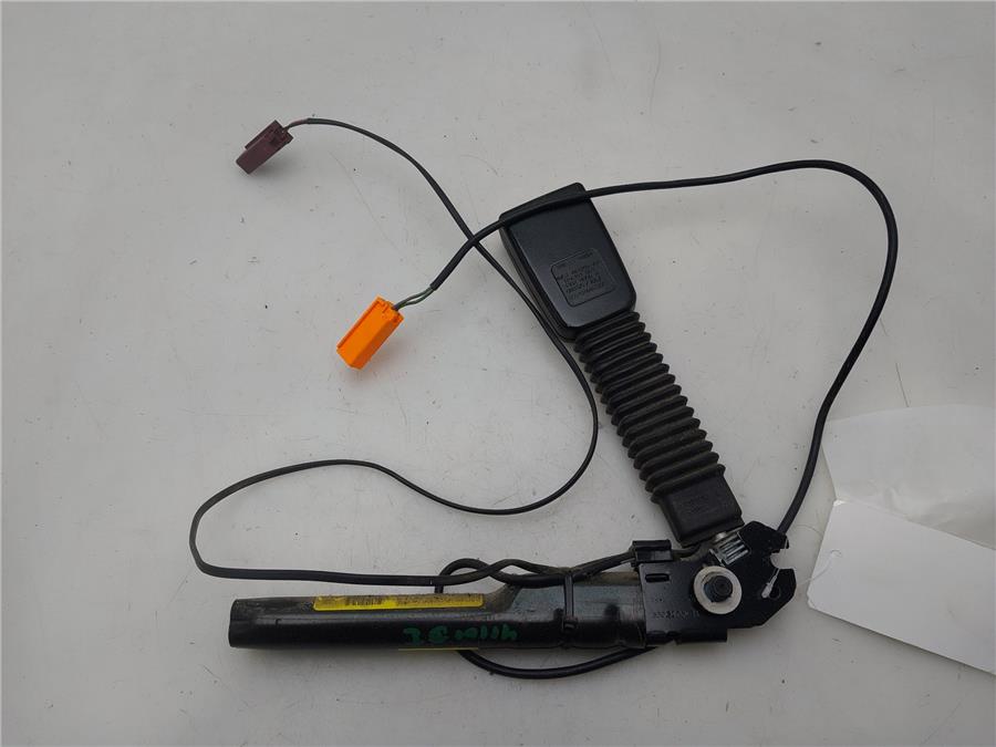 anclaje cinturon delantero izquierdo ford focus berlina (cap) ambiente (d)