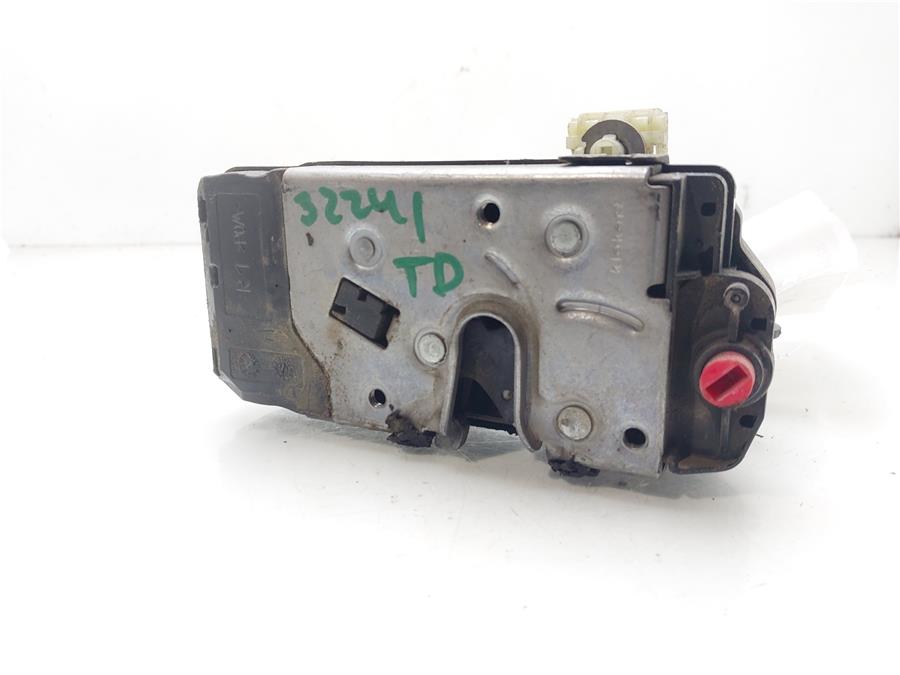 Cerradura Puerta Trasera Derecha B