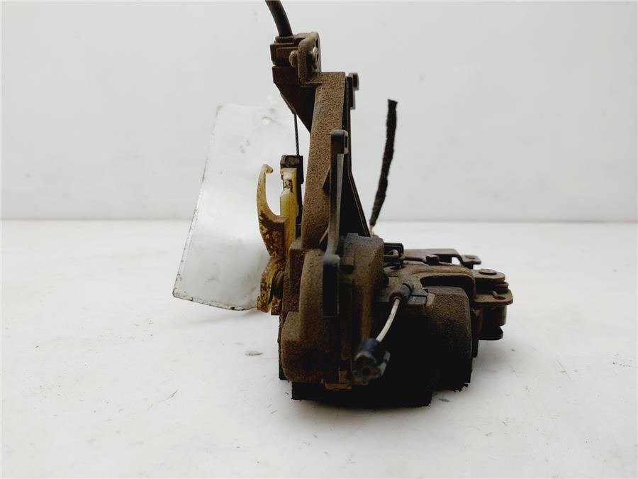Cerradura Puerta Delantera Derecha