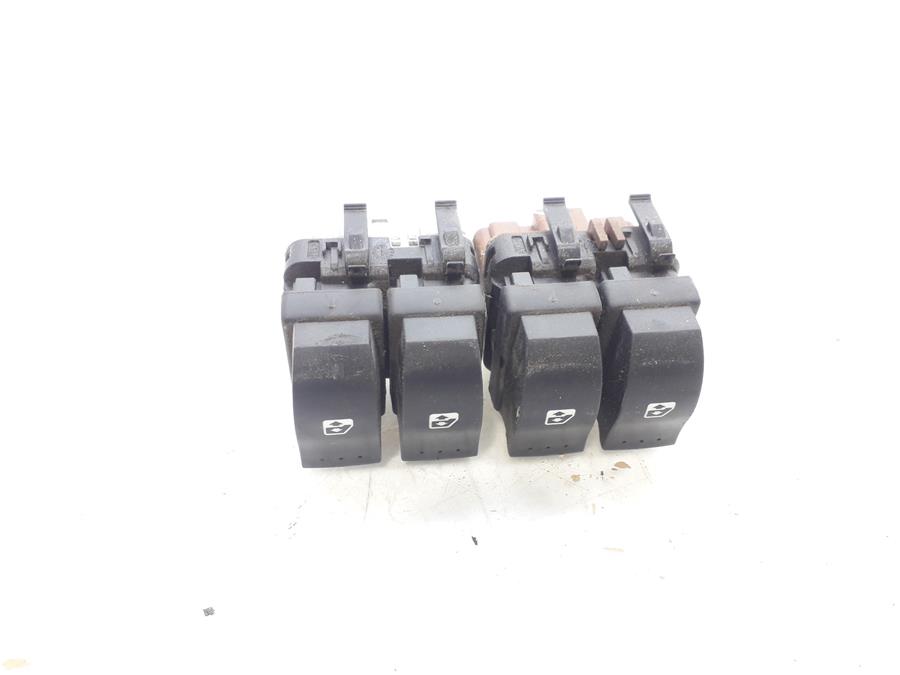 botonera puerta delantera izquierda renault megane ii berlina 5p confort dynamique