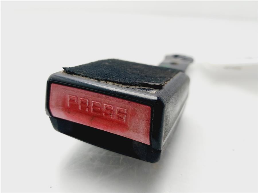 anclaje cinturon delantero derecho peugeot 206 x line refri