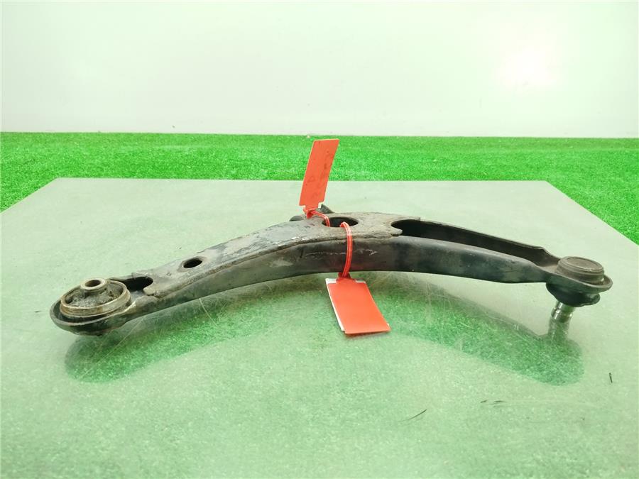 Brazo Inferior Delantero Derecho C4