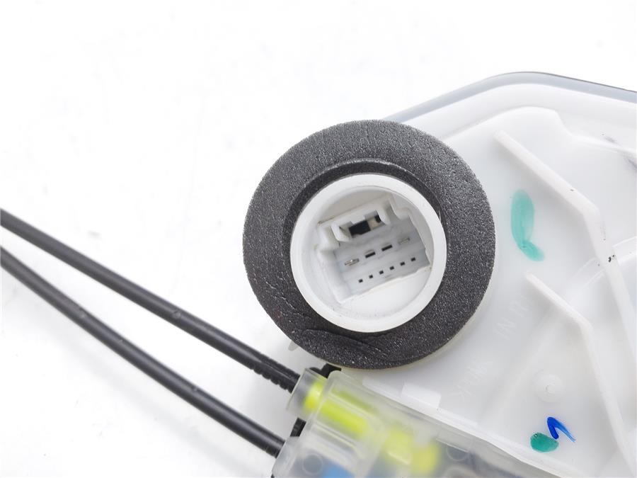 Cerradura Puerta Trasera Derecha C1