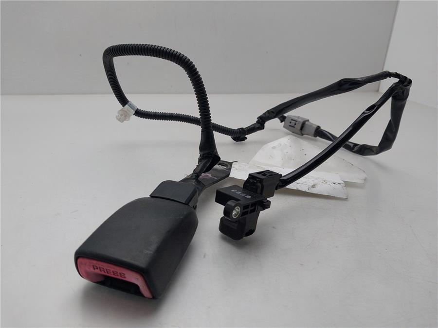 732300f010b0 anclaje cinturon delantero izqui