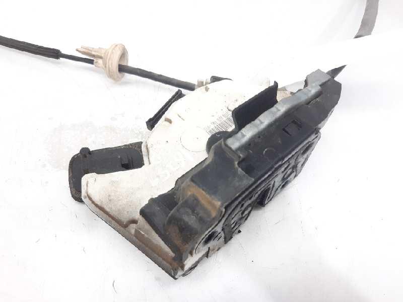 Cerradura Puerta Delantera Derecha