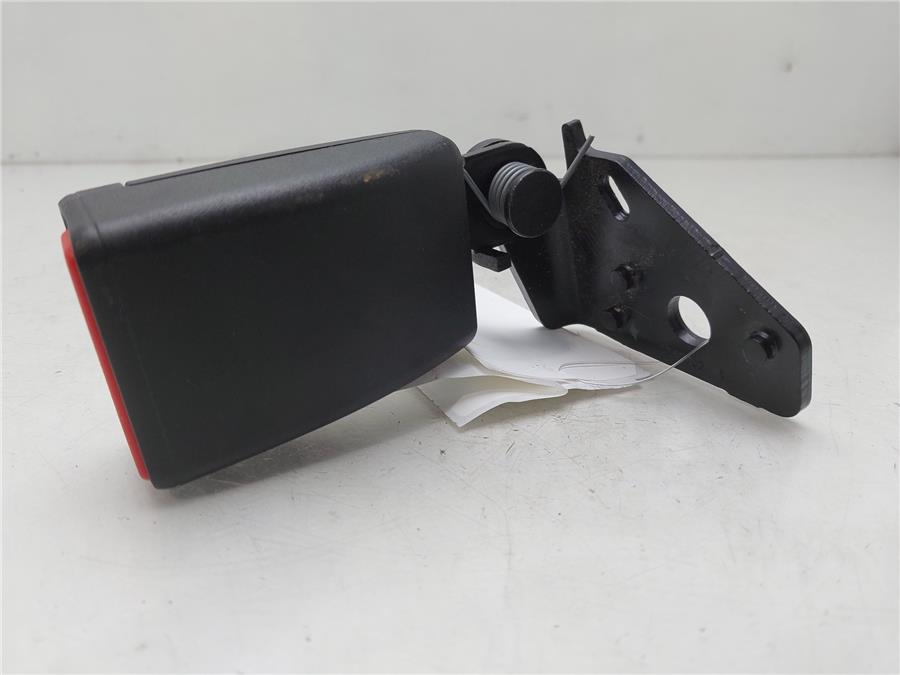 anclaje cinturon trasero izquierdo peugeot 2008 allure