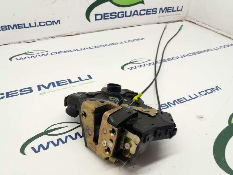 cerradura puerta delantera izquierda toyota avensis berlina (t25) 1.8 sol sedán (4 ptas.)