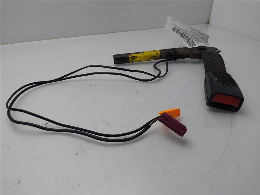 anclaje cinturon delantero izquierdo ford focus berlina (cap) xr