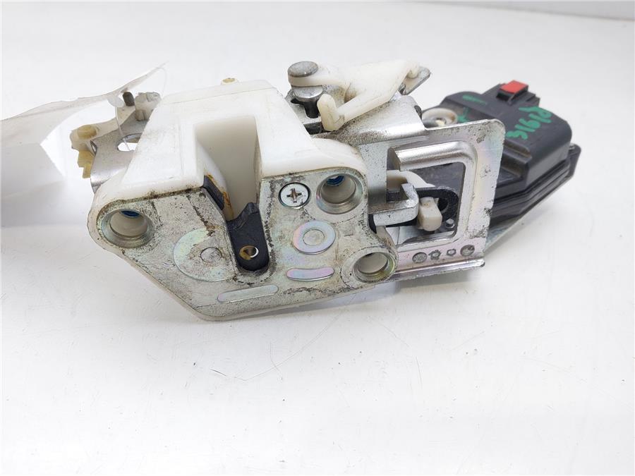 Cerradura Puerta Trasera Izquierda