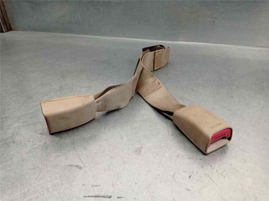 anclaje cinturon trasero derecho kia carens (un) 2.0 crdi