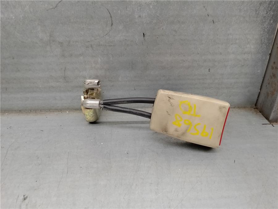 anclaje cinturon trasero derecho skoda superb (3u4) 1.9 tdi