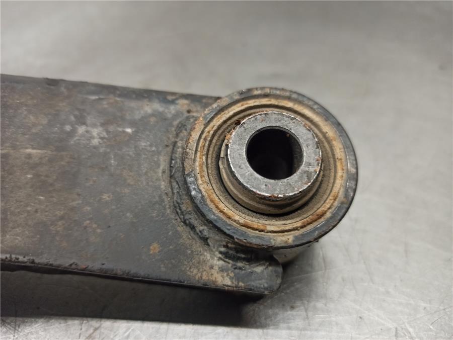 Brazo Inferior Trasero Izquierdo 2.0