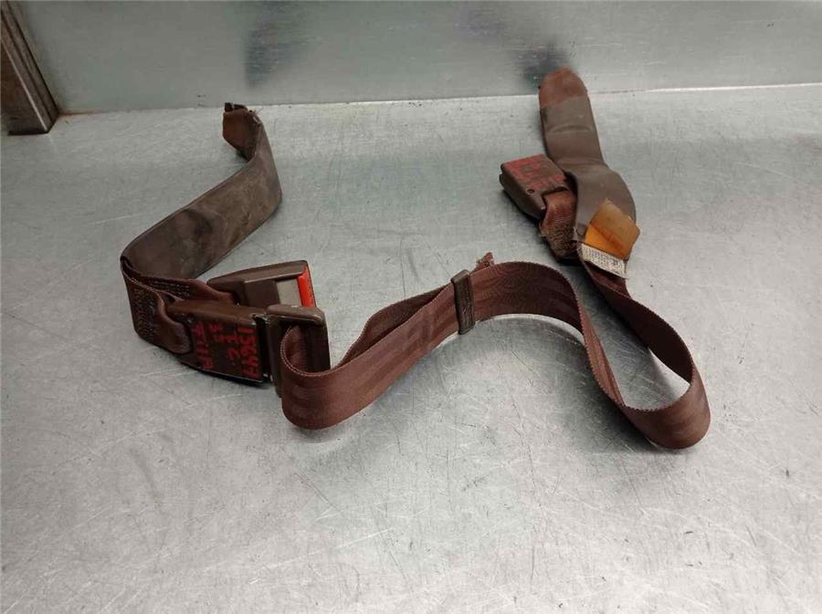 anclaje cinturon trasero derecho toyota hi ace caja cerrada, corto