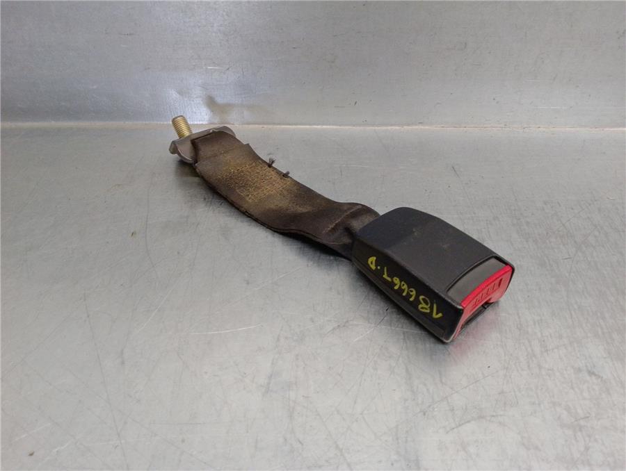 anclaje cinturon trasero derecho peugeot 405 berlina 1.9 cat