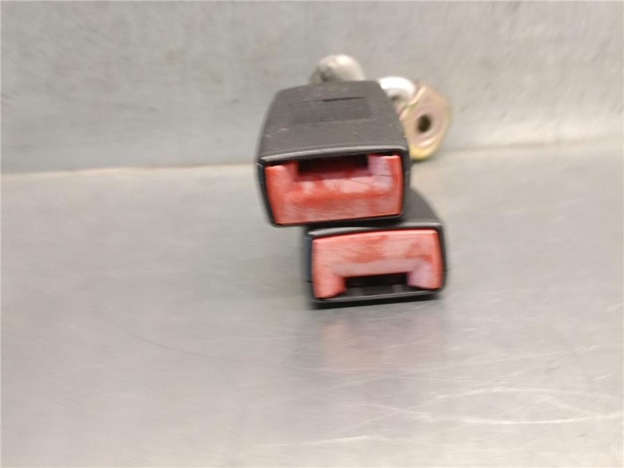 anclaje cinturon trasero izquierdo volkswagen polo (9n1) 1.4 16v