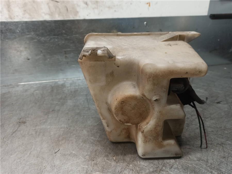 Deposito Limpiaparabrisas NISSAN 1.6