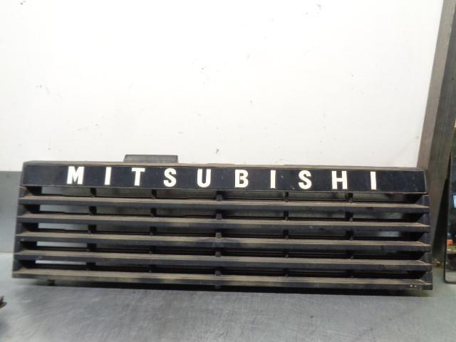 rejilla capo mitsubishi montero 2.5 turbodiesel (84 cv)