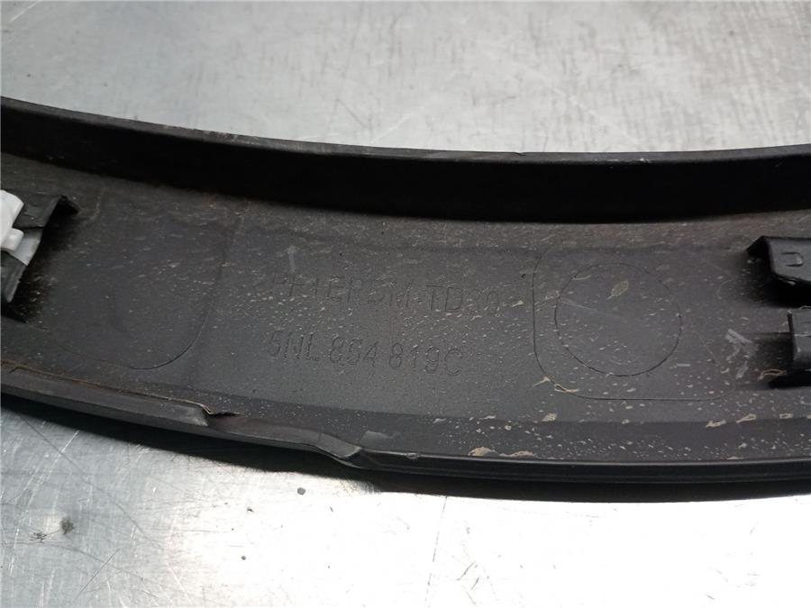 Aletin Trasero Izquierdo VOLKSWAGEN