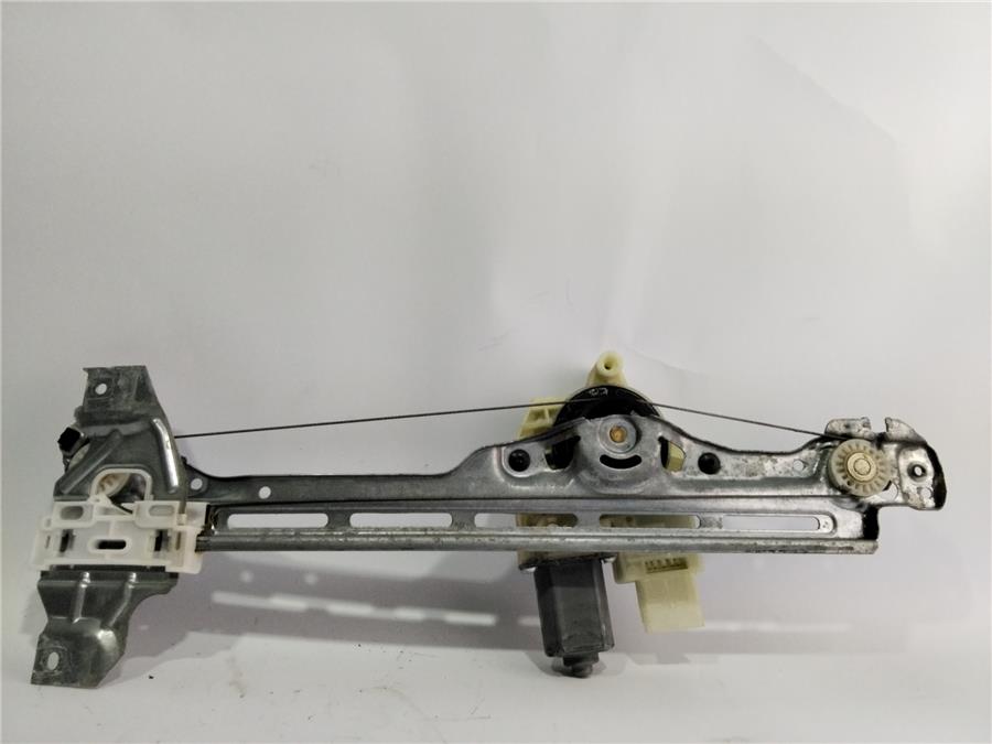 elevalunas electrico trasero derecho peugeot 308 sw style