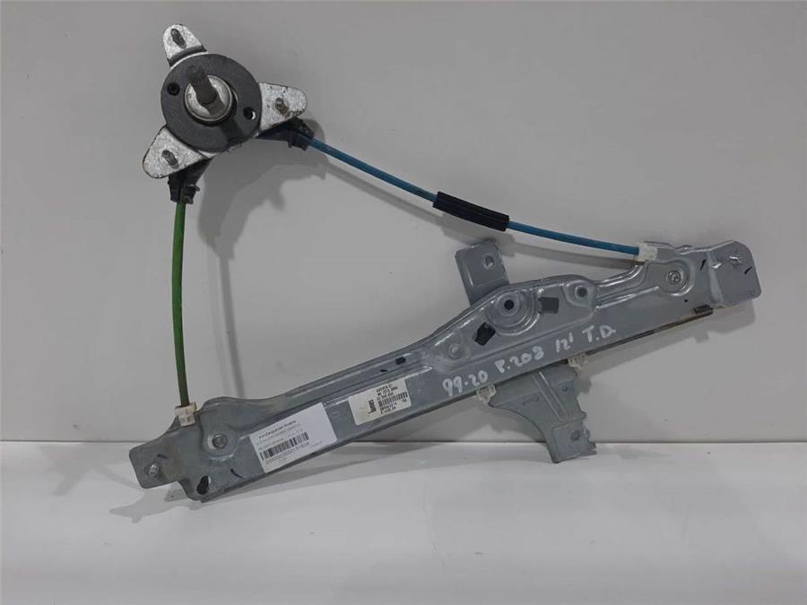 elevalunas electrico trasero derecho peugeot 208 active