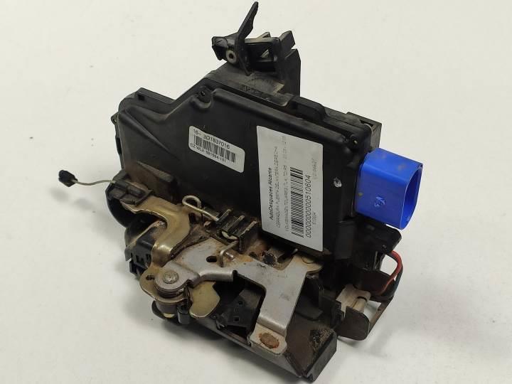 Cerradura Puerta Delantera Derecha