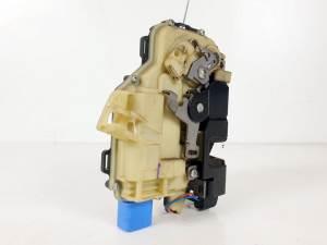 Cerradura Puerta Delantera Derecha