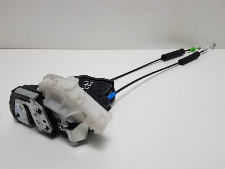 cerradura puerta trasera derecha toyota c hr hybrid dynamic plus