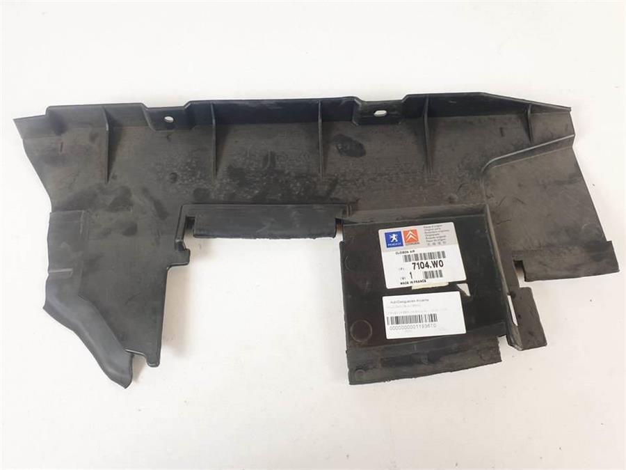 moldura aleta delantera derecha citroen c4 berlina exclusive