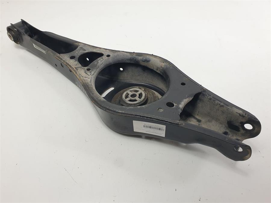 brazo inferior trasero derecho volkswagen beetle (5c1) design