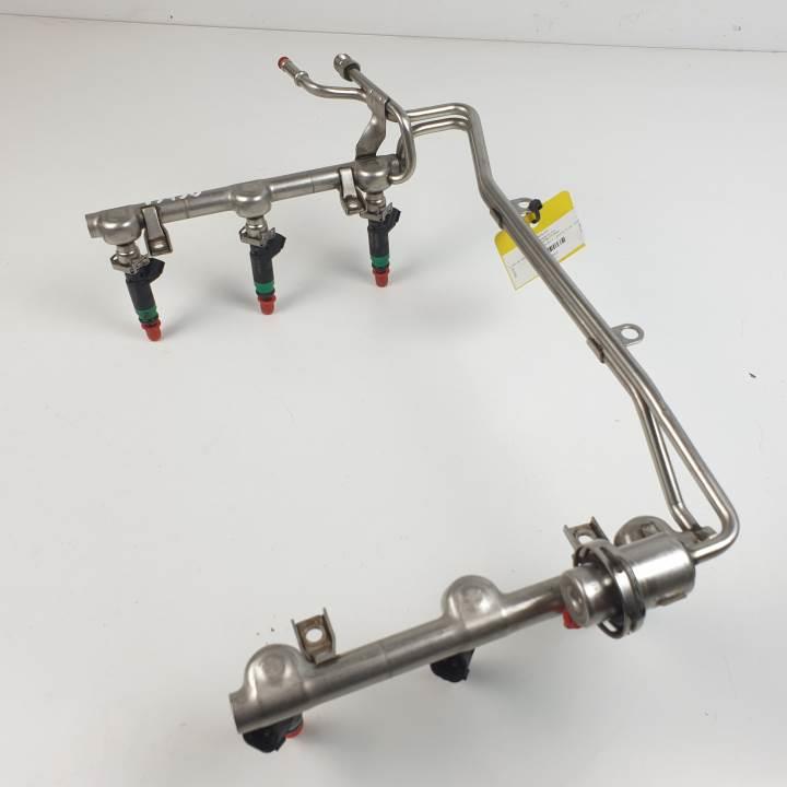 rampa inyectora audi a6 berlina (4b2) quattro tiptronic 5 vel.