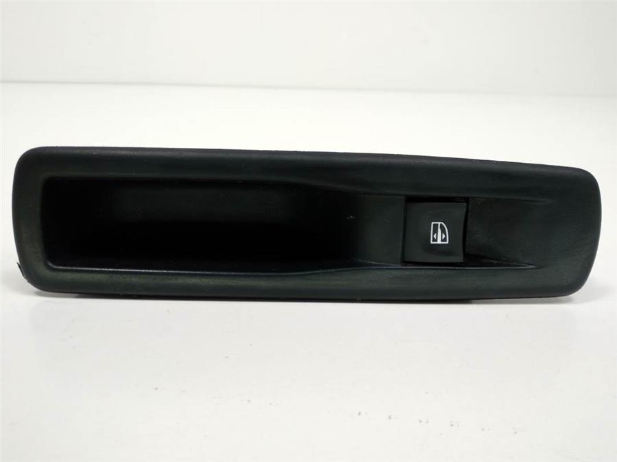 botonera puerta trasera izquierda renault megane iii sport tourer gt