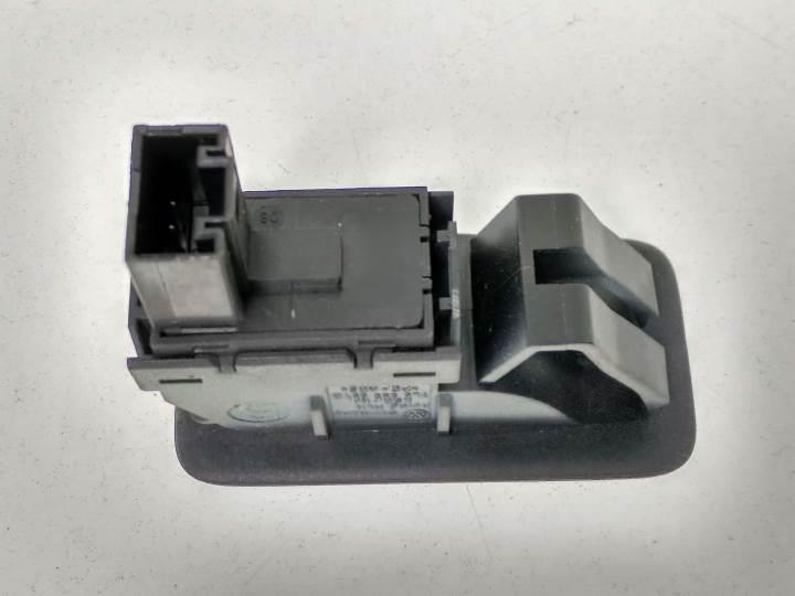 Botonera Puerta Trasera Derecha V6