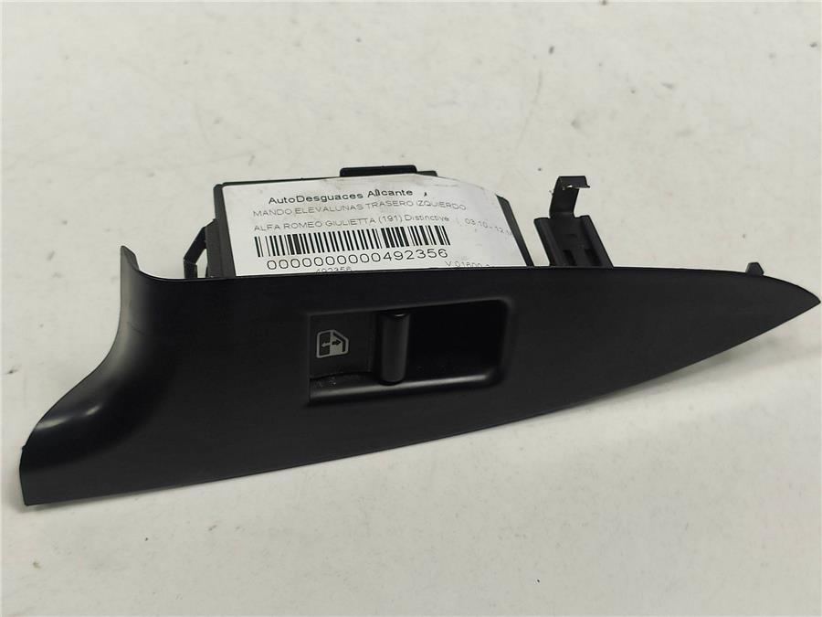 botonera puerta trasera izquierda alfa romeo giulietta (191) distinctive