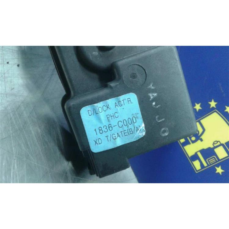 Cerradura Porton Hyundai ELANTRA 2.0