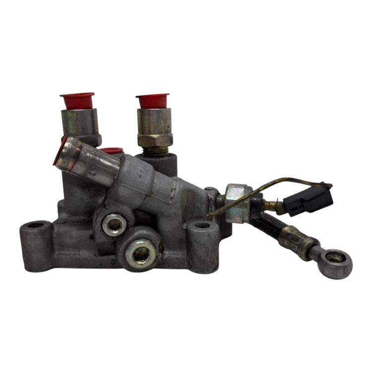 Soporte Filtro Aceite MITSUBISHI 2.5 | Desguace | Azeler Recambios